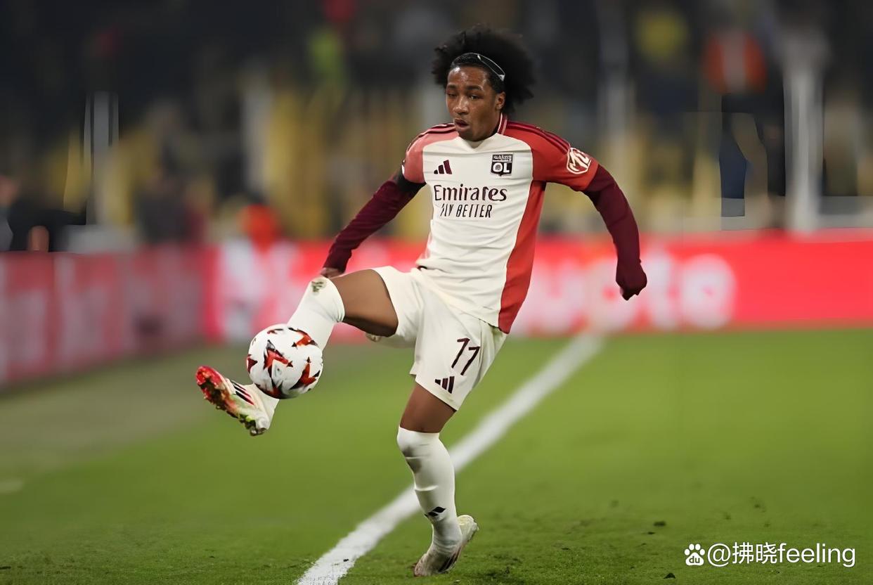 蜂鸟竞技-包含冲刺阶段法甲传出新动向；利物浦伤情更新；高层表态：悬念犹存；轮换策略被讨论的词条