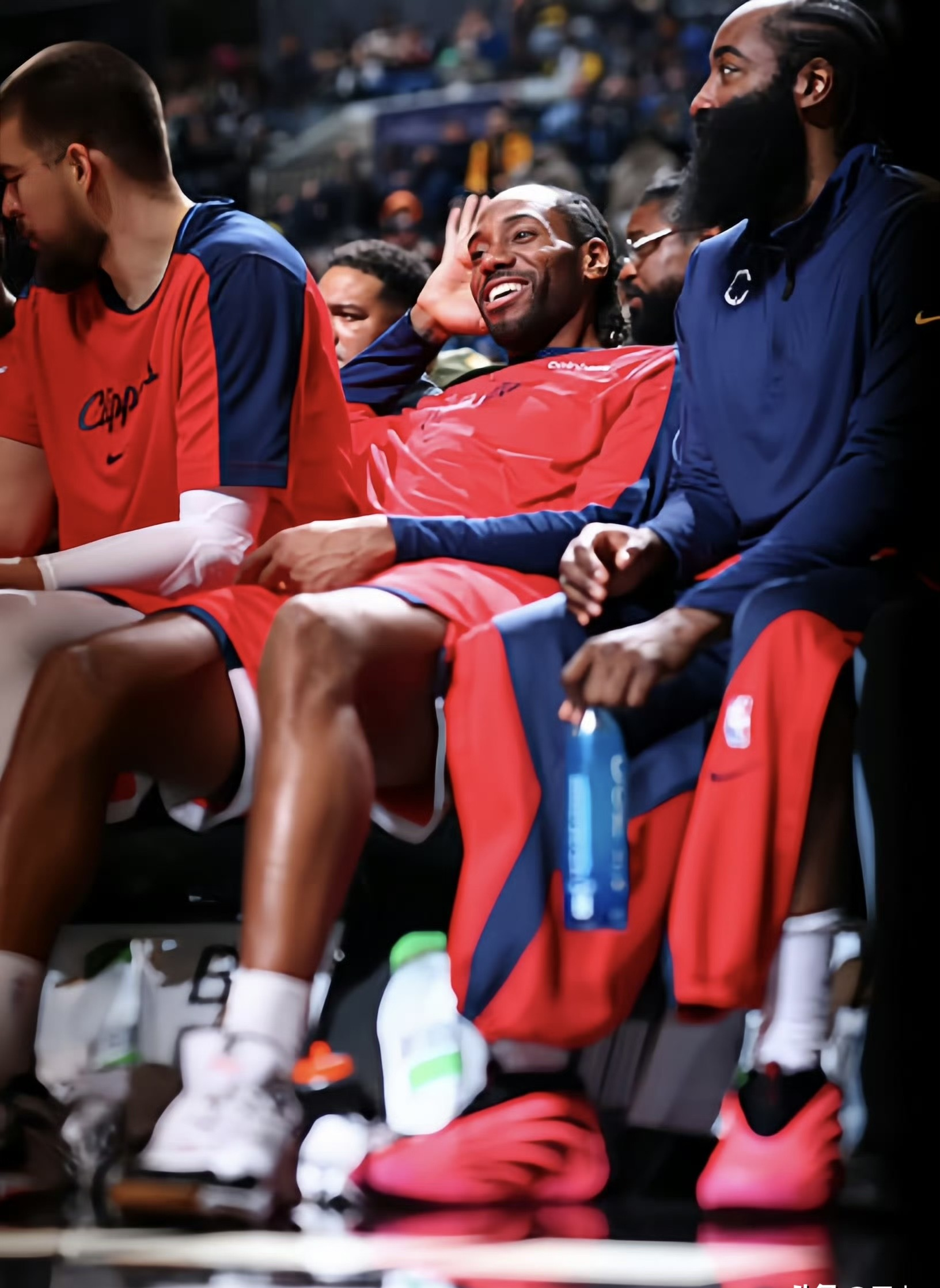 蜂鸟电竞-哈登赛事官方发布出色防守新规，MAD争议不断！的简单介绍