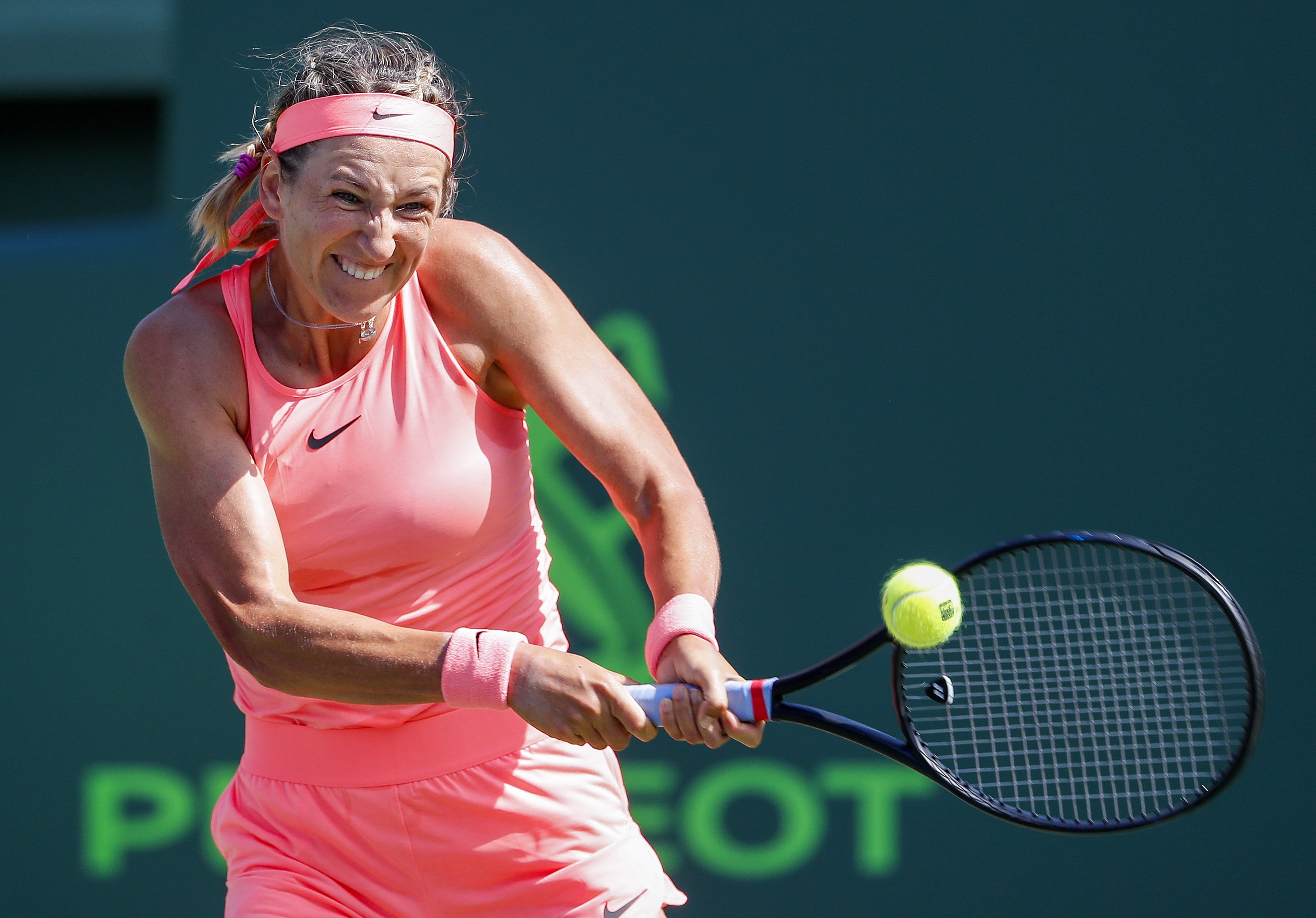 蜂鸟竞技-阿扎伦卡连续十五场比赛得分超过挺进下一轮，勇士挑战极限！的简单介绍