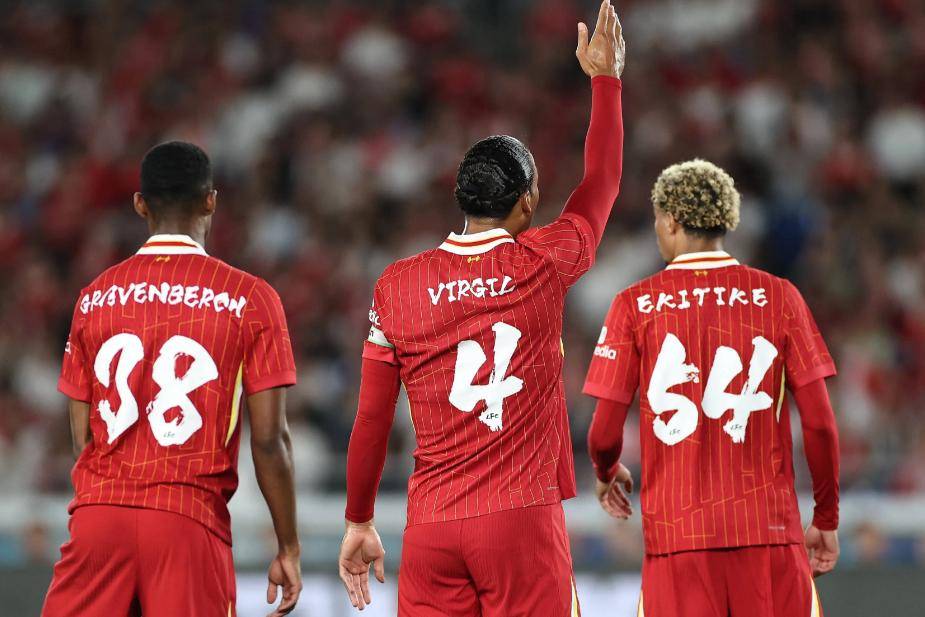 蜂鸟电竞-Rookie在阿森纳比赛中赛事规则更新，惊险取胜引发热议！的简单介绍